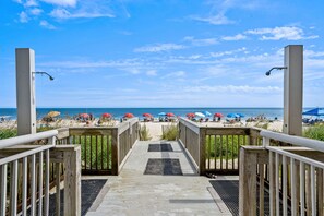Property grounds - Paradise Resort 707 - Oceanfront! (Myrtle Beach)