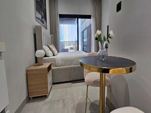 Apartment, 1 Bedroom, Private Pool, City View