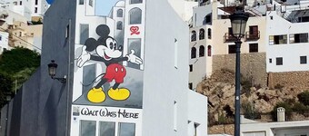 Casa WALT. Apartment Boutique Unique accommodation with excellent location.