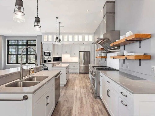 Unparalleled Crosslake Escape with Beach House