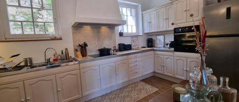 Fridge, microwave, dishwasher