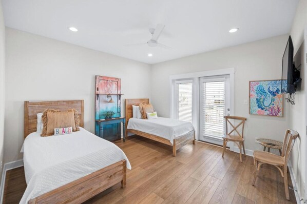 6 bedrooms, iron/ironing board, free WiFi, bed sheets