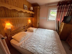 1 chambre, literie fournie