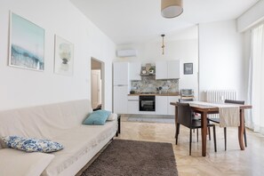 アパートメント 2 ベッドルーム | 専用キッチン | 冷蔵庫、オーブン、コンロ、エスプレッソマシン