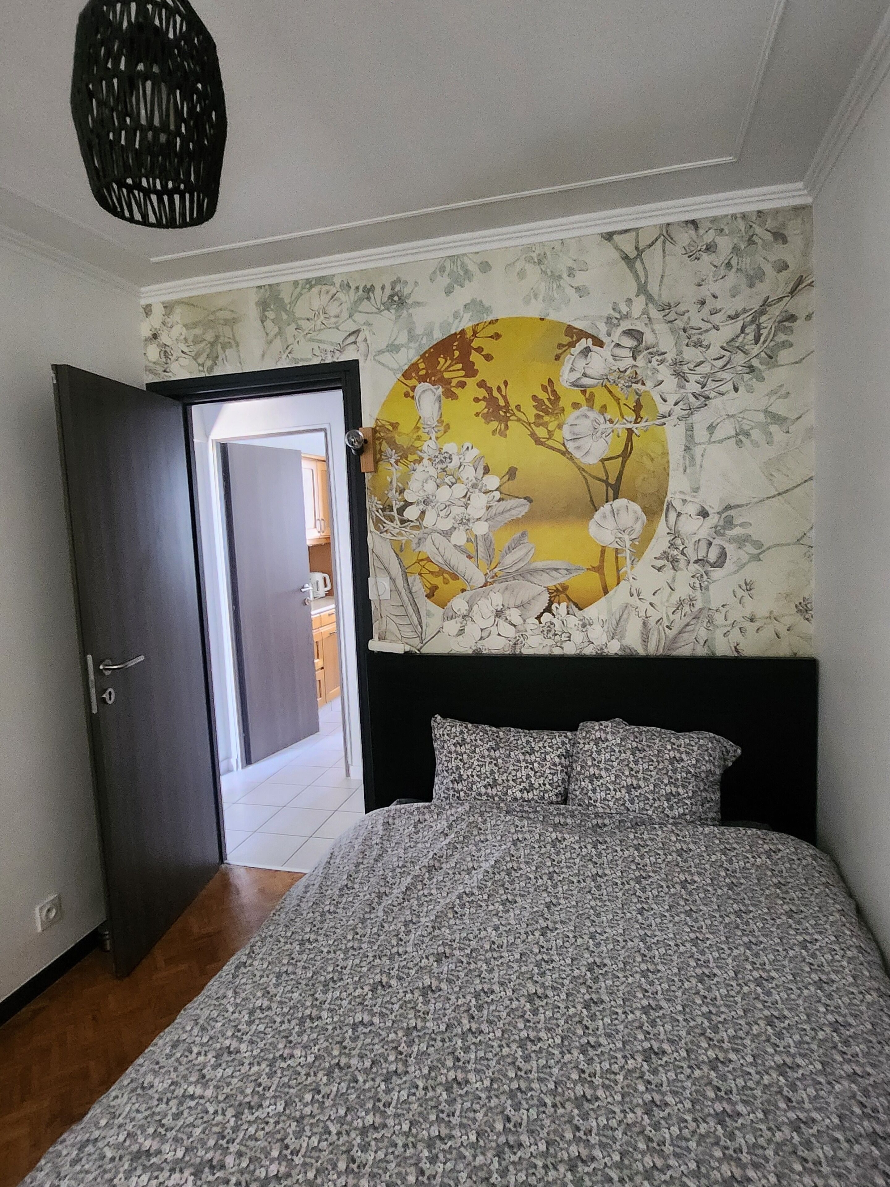 2 室のベッドルーム、アイロン / アイロン台、WiFi、ベッドシーツ