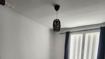 2 chambres, fer et planche à repasser, Wi-Fi, draps fournis