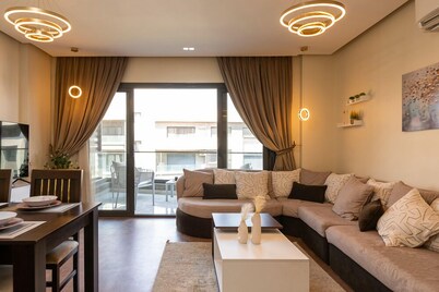 Madinaty Modern 3BR with Garden Views