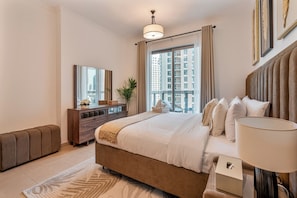 Deluxe Apartment, 1 Bedroom, Canal View | Individually decorated, individually furnished, desk, laptop workspace