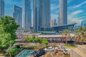 Apartamento elite, 1 quarto, sacada, vista para a cidade | Vista do quarto