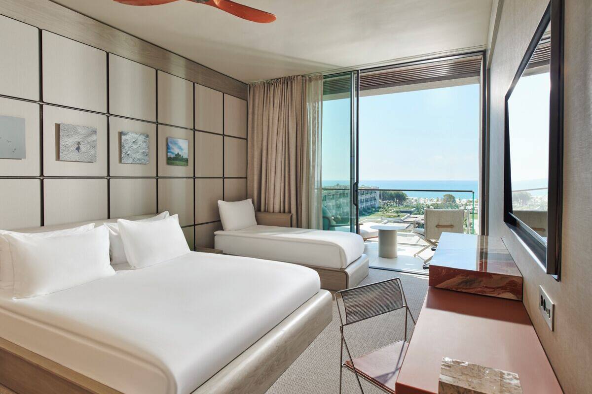 Luxe beddengoed, een minibar, een kluis op de kamer, geluiddichte muren