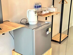 Garden Room | Desk, rollaway beds, free WiFi, bed sheets