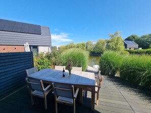 Buiten dineren