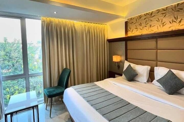 Executive Double Room | Free WiFi