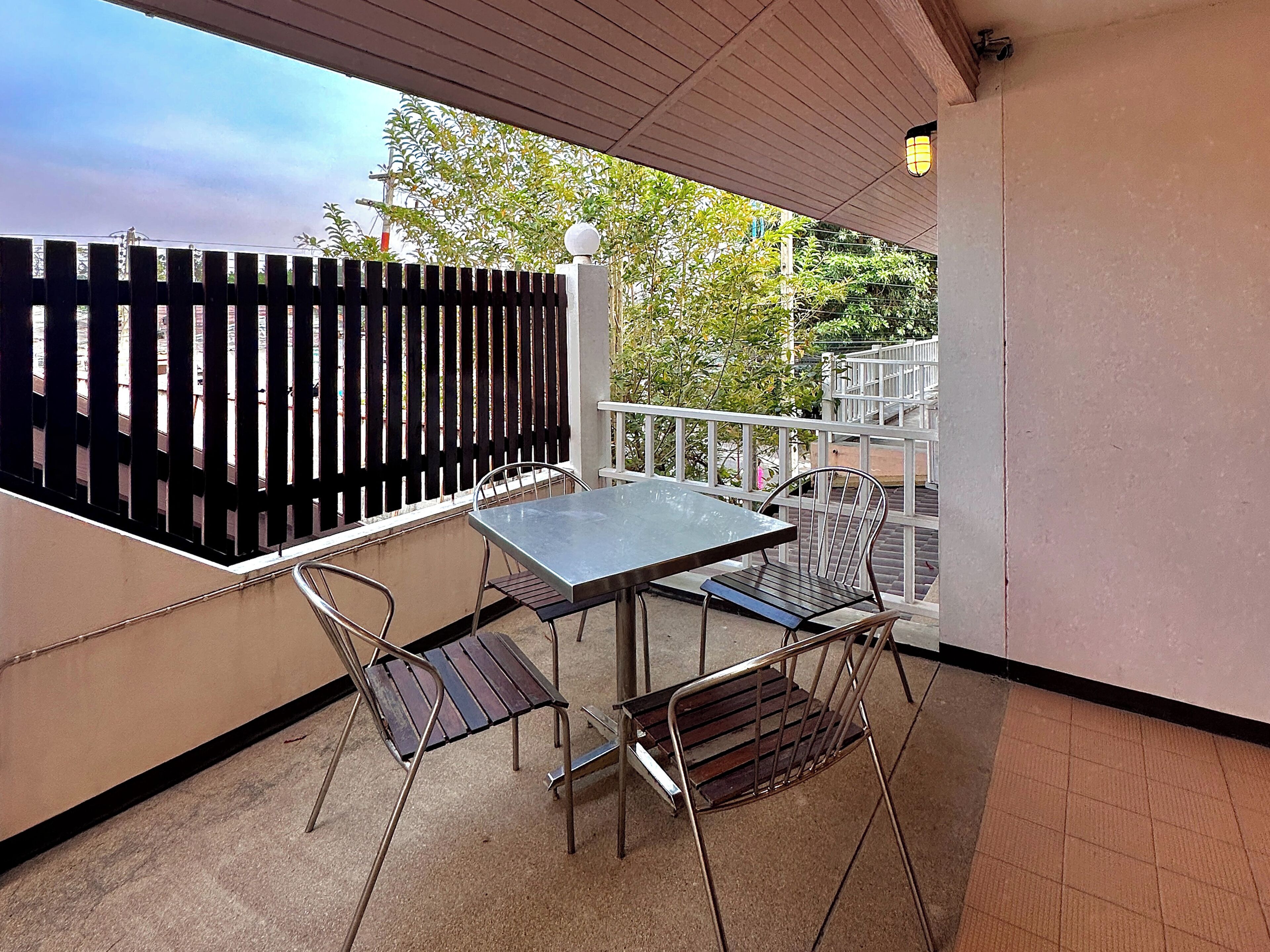 Private Room with Share Bathroom