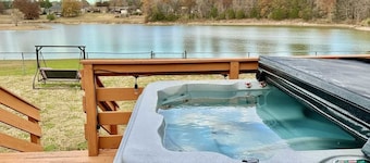 ‼️3BR Lakefront in Nashville w/ BBQ & Hot Tub