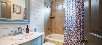 ‼️3BR Lakefront in Nashville w/ BBQ & Hot Tub