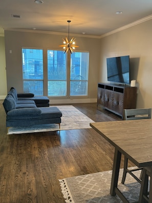 Smart TV, video games, stereo, printers
