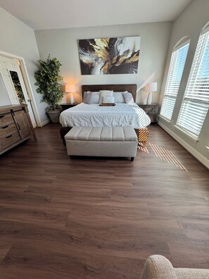 3 bedrooms, desk, iron/ironing board, free WiFi - Lovely Downtown 4 story condo (Houston)