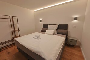 2 bedrooms, WiFi, bed sheets
