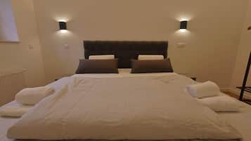 1 bedroom, WiFi, bed sheets