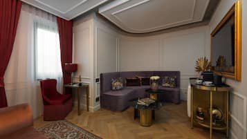 Deluxe Double Room | Premium bedding, down comforters, minibar, in-room safe