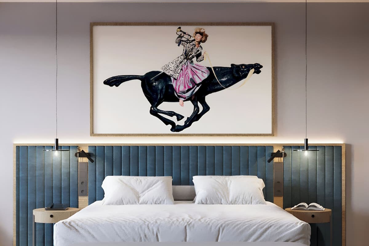 Standard Room, 1 King Bed | Premium bedding, down comforters, minibar, in-room safe