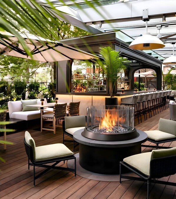 3 bars, bar sur le toit, lounge dans le hall