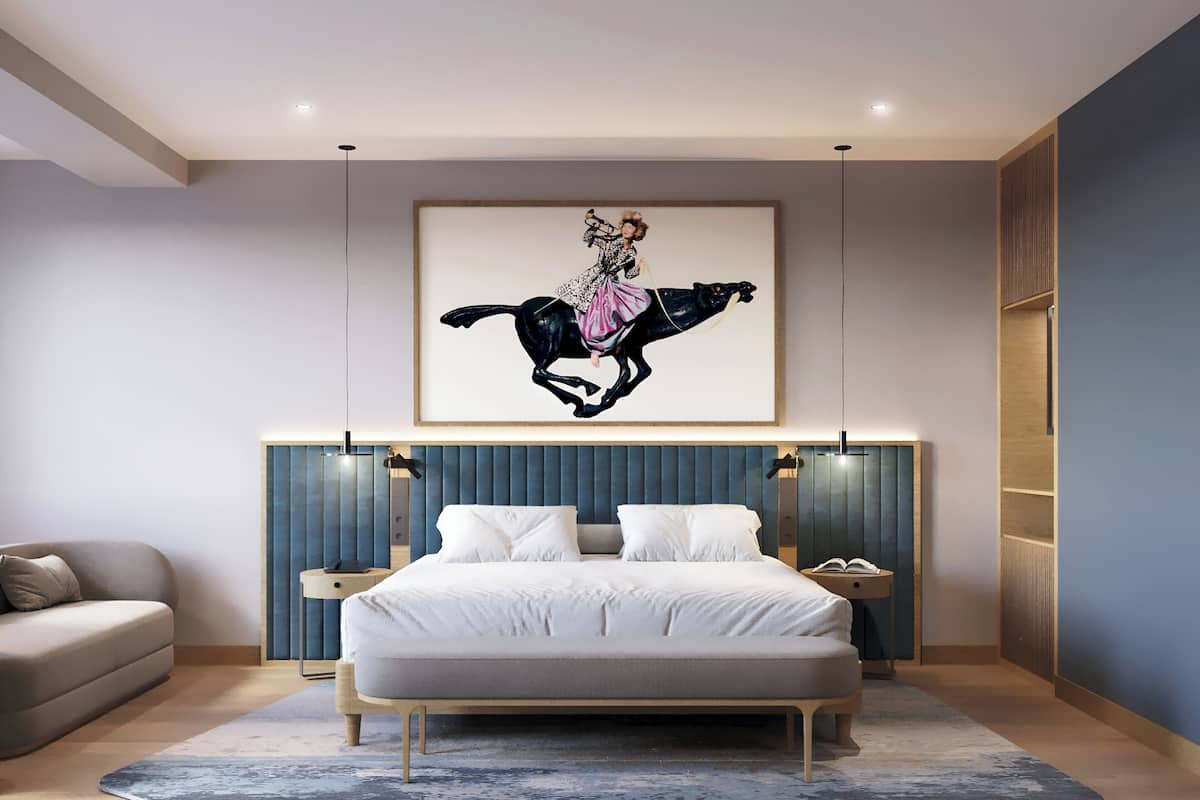 Suite | Premium bedding, down comforters, minibar, in-room safe