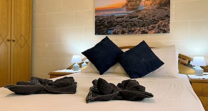 Traditional Maltese 3BD Apartment