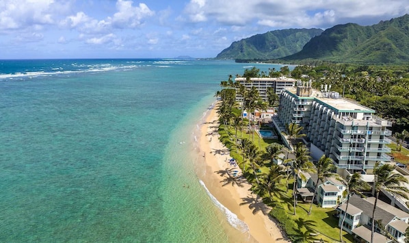 Am Strand, Liegestühle, Strandtücher