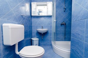 Apartment | Bathroom | Shower, hair dryer - Apartment & Rooms Alan - One Bedroom Apartment With Balcony and Sea View (Dubrovnik)
