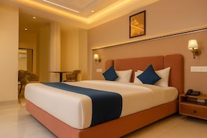 Deluxe Room | Premium bedding, iron/ironing board, free WiFi, bed sheets