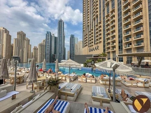 Vogue | JW Marriott Marina | Direct Access to Marina Mall