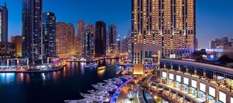 JW Marriott Marina | Direct Access to Marina Mall