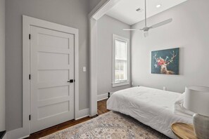 2 chambres, fer et planche à repasser, accès au Wi-Fi (inclus)