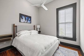 2 habitaciones, tabla de planchar con plancha y wifi gratis 