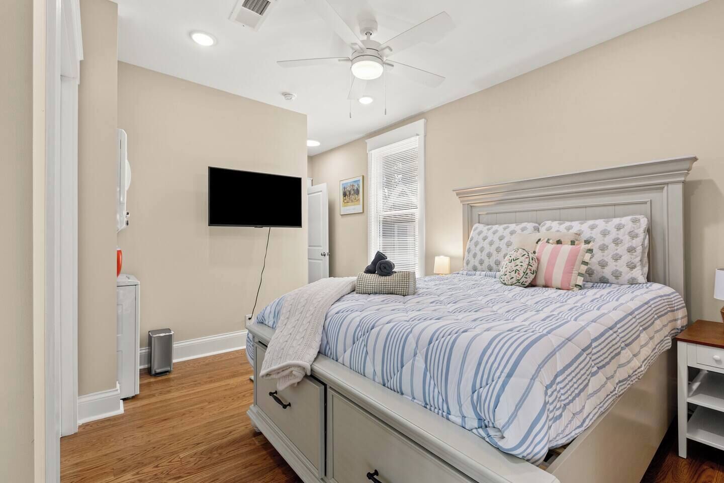 1 bedroom, iron/ironing board, free WiFi