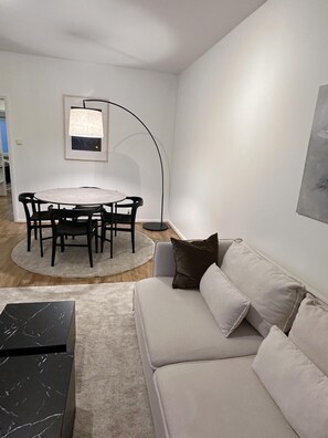 Comfort Apartment | Living room