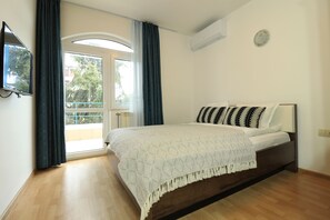 4 Schlafzimmer, Bügeleisen/Bügelbrett, WLAN, Bettwäsche