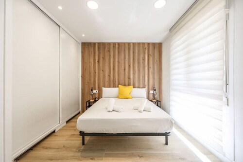 Experience Madrid Like a Local – New Apartment