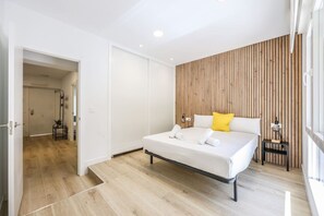 2 quartos, ferros/tábuas de passar roupa, Wi-Fi, roupa de cama