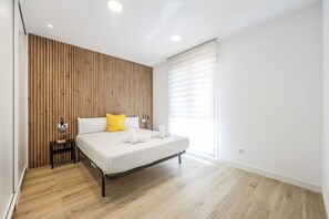 2 bedrooms, iron/ironing board, WiFi, bed sheets - Experience Madrid Like a Local – New Apartment (Madrid)