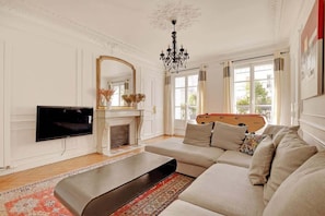 Fernseher, Arbeitsbereiche