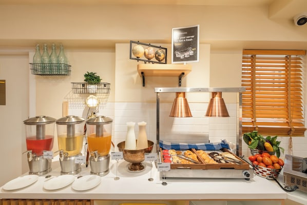 Tägliches Frühstücksbuffet (400 INR pro Person)