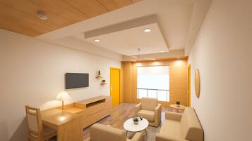 Signature Suite | Desk, laptop workspace, iron/ironing board, free WiFi