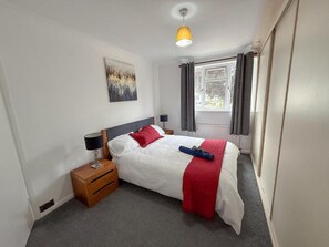 Apartment, 4 Bedrooms, Patio, Garden View
