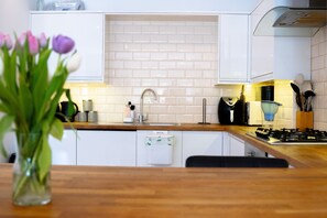 Apartment, 3 Bedrooms, Patio, Garden View | Interior - Cleave House - Stylish n Chic 3 Bed House Mins From Central London (Orpington)