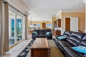 TV, fireplace, DVD player