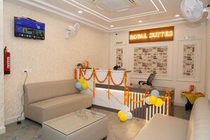Reception - Hotel Royal Suites (Lucknow)
