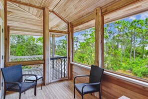 Interior - Welcome to Sun Treader! (St. George Island)